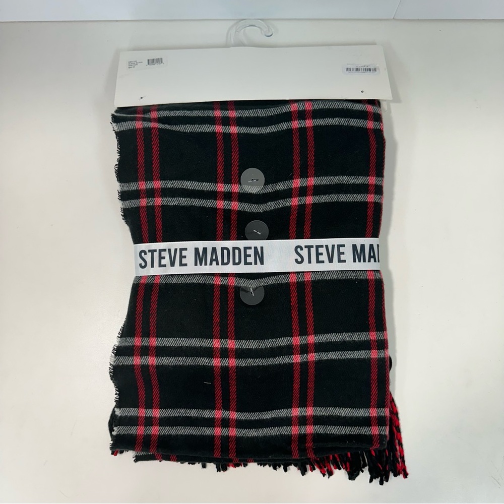 STEVE MADDEN Faur Fur Black Hat Red Black White Plaid Scarf Set NWT - Picture 4 of 6